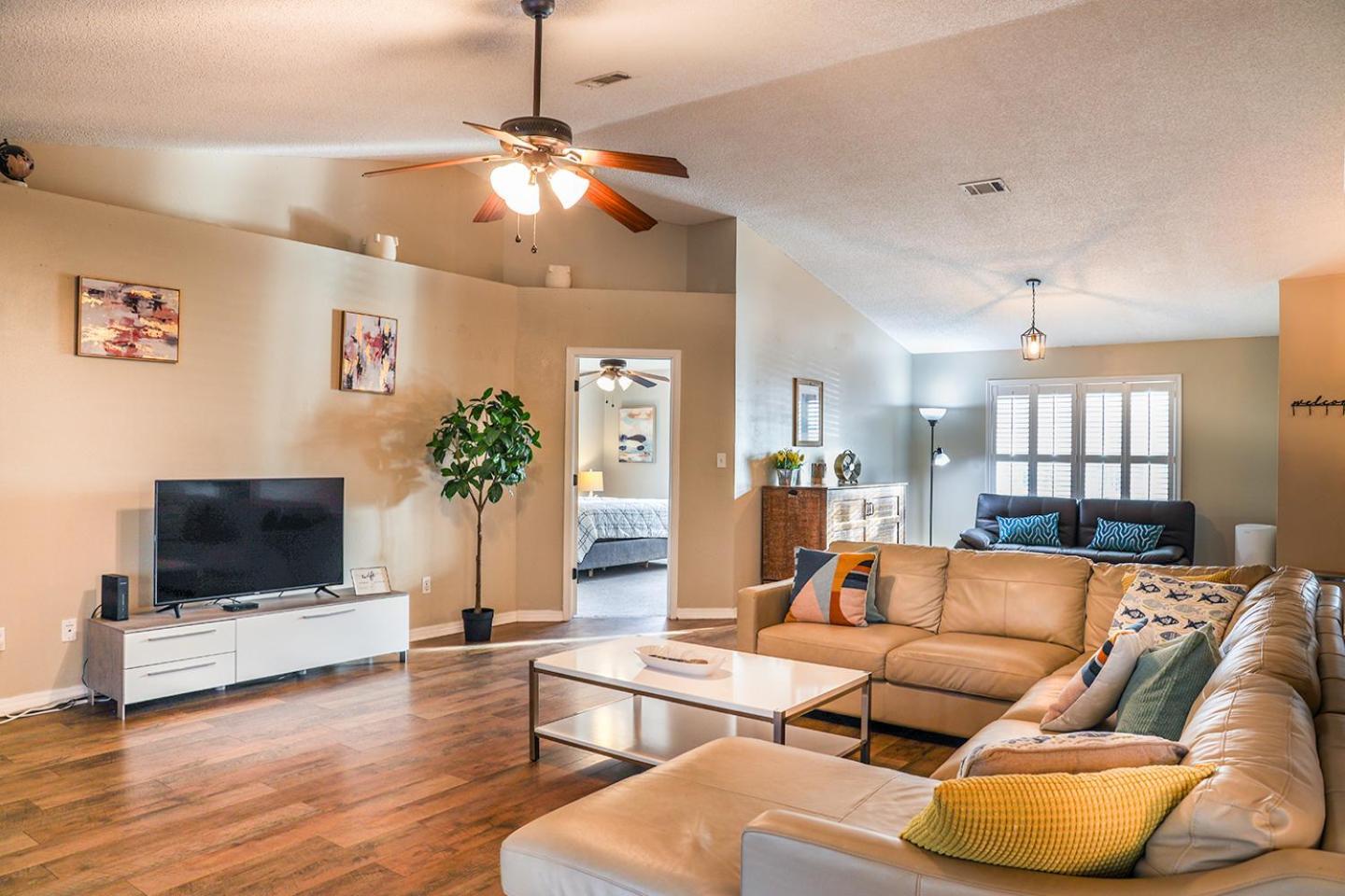 Pool House, Short Drive To Beach, Grill, Smart Tv Navarre Εξωτερικό φωτογραφία
